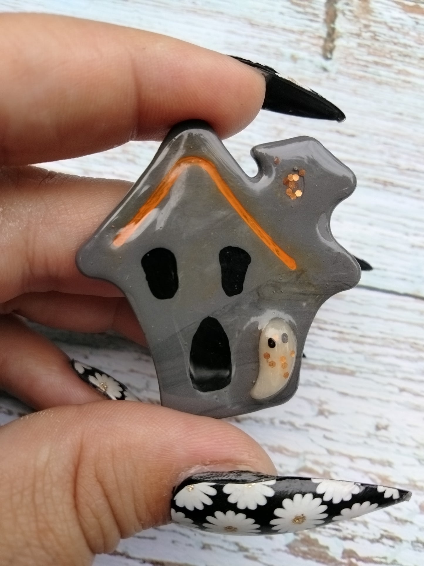 A Happy Haunting Magnet